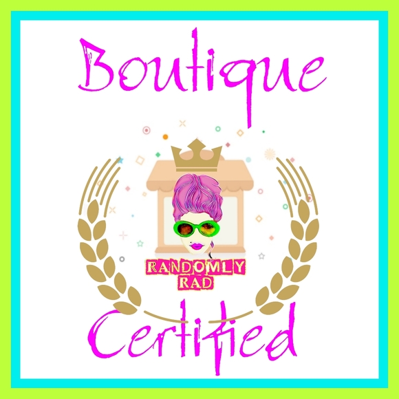 Meet Shannan your Posher at Randomly Rad - Picture 2 of 4